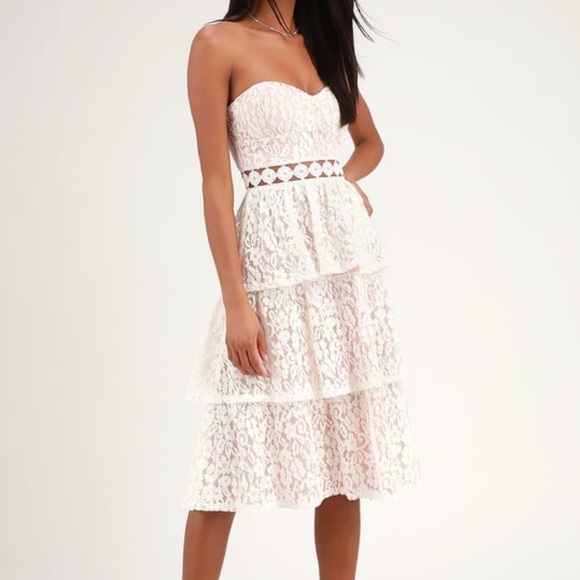 Lulus Dresses & Skirts - Stunning White Lace Strapless Midi Dress from Lulus - Size XS